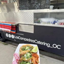 Los Compadres Food Truck - Street tacos