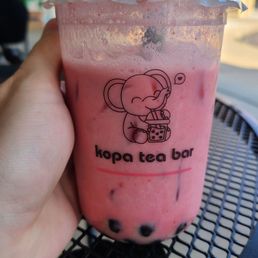 Strawberry horchata with boba