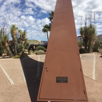 Prickly Pear Inn - Large sundial - Hotels Near Me - Cave Creek, Arizona