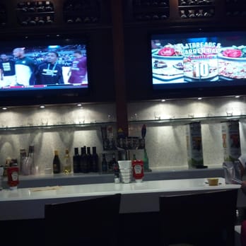 Hook Burger - The bar seating - Burgers Near Me - Burbank, California