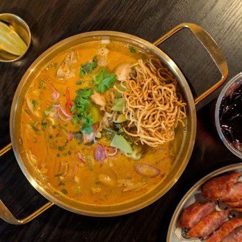 Kin Khao - Chicken Khao Soi（泰北金湯咖哩雞肉麵） - Thai Near Me - Monrovia, California