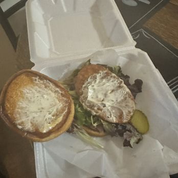 Evolve Modern Vegan Kitchen - Buffalo chickun sandwich - Pubs Near Me - Daytona Beach, Florida