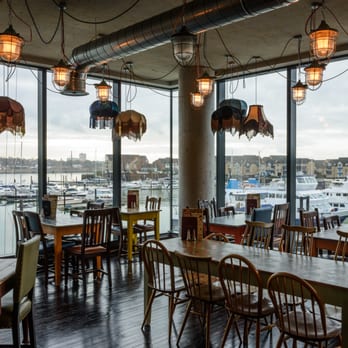 Maritimo Lounge - Bars Near Me - Southampton, STH