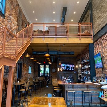 Bistro 221 - Dining area - American Near Me - Saint George, South Carolina