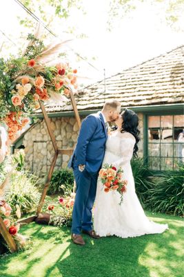 The Velvet Poppy, Floral Art and Event Design by null