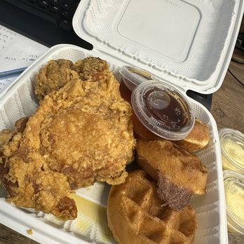 Pancakes & Waffles - Breakfast & Brunch Near Me - Honolulu, Hawaii Pancakes & Waffles - Breakfast & Brunch Near Me - Honolulu, Hawaii