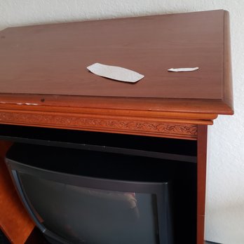 Rodeway Inn Miami I-95 - Trash left in room by previous guests or housekeeping - Hotels Near Me - Miami, Florida Rodeway Inn Miami I-95 - Trash left in room by previous guests or housekeeping - Hotels Near Me - Miami, Florida