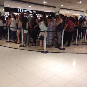 Forever 21 - Brasuca adotá fila! - Women's Clothing Near Me - São Paulo, SP