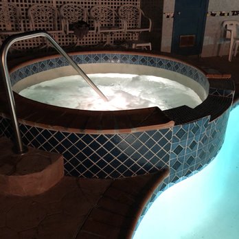 Dolphins Run - Spa already started draining after being on for an hour - Vacation Rentals Near Me - San Antonio del Mar, BCN