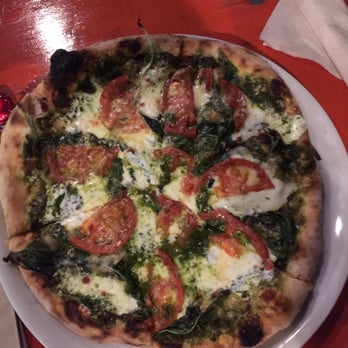 The Haul - Pesto pizza with heirloom tomatoes. Yum. - New American Near Me - Grants Pass, Oregon The Haul - Pesto pizza with heirloom tomatoes. Yum. - New American Near Me - Grants Pass, Oregon
