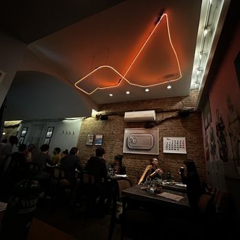 El Born - Spanish Near Me - Brooklyn, New York