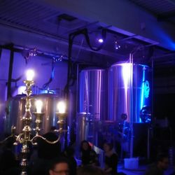 Landgang Brauerei - Blick in die Brauerei bei Kerzenschein.