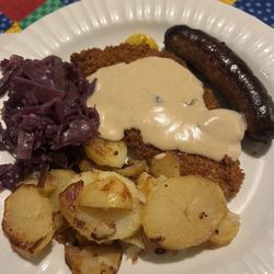 Schnitzel-bratwurst Platte