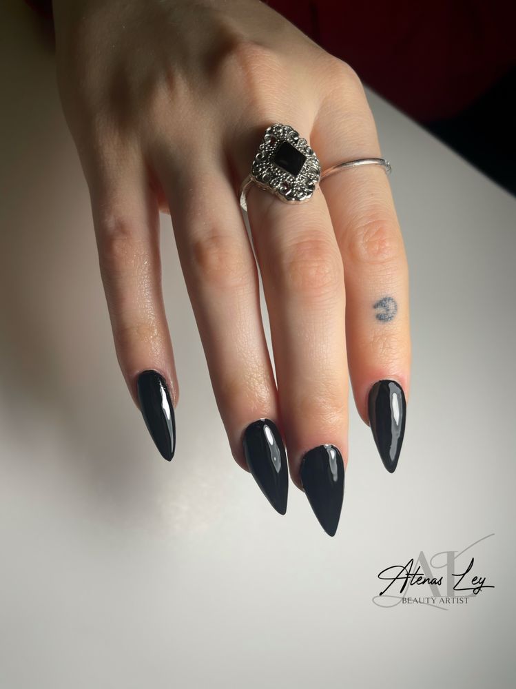 AL-Beauty Artist Logo
