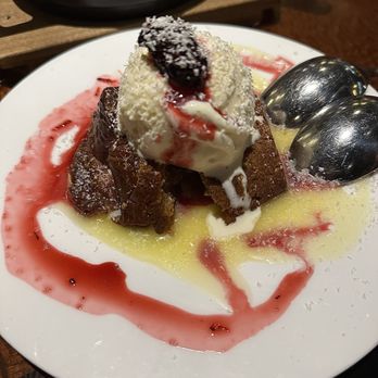 The Lime Lite - bread pudding - New American Near Me - Fresno, California The Lime Lite - bread pudding - New American Near Me - Fresno, California