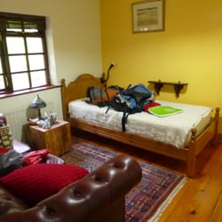 Derrymore House - Additional single bed and couch in Room #3.