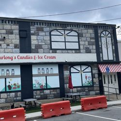 Furlong's Candies & Ice Cream - Entrance