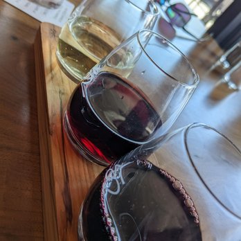 Seasons 52 - Wine flight amazing - New American Near Me - Paramus, New Jersey
