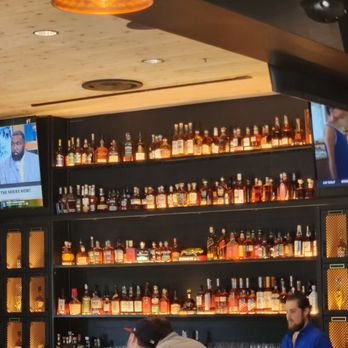 HoneyFire BBQ - Bar, interior - Barbeque Near Me - Brentwood, Tennessee HoneyFire BBQ - Bar, interior - Barbeque Near Me - Brentwood, Tennessee