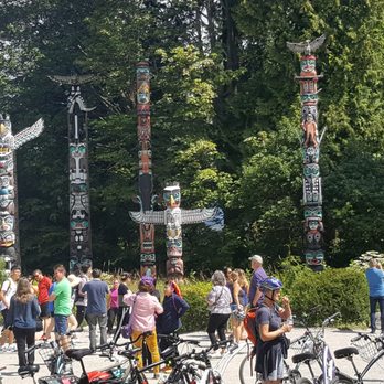 Stanley Park - totem poles - Parks Near Me - Vancouver, British Columbia Stanley Park - totem poles - Parks Near Me - Vancouver, British Columbia
