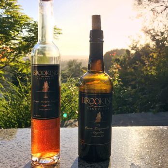 Brooking Vineyards - Gorgeous views and delicious wines! - Wineries Near Me - Vista, California