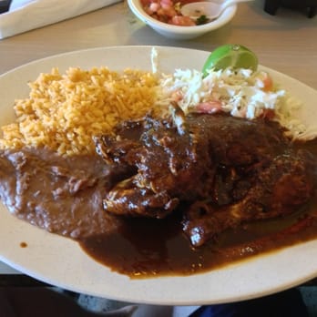El Rincon Mexicano - Chicken Mole done right. Rick bayles has nothing on this woman's cooking. - Mexican Near Me - Plant City, Florida