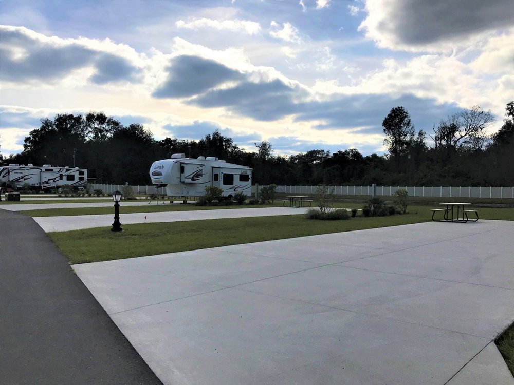 SUNSHINE VILLAGE Updated August 2024 18 Photos 2236 SE 100th Ln, ster, Florida