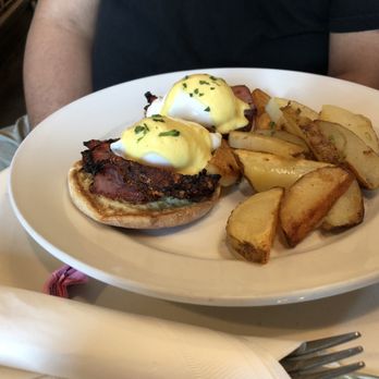 Vovomeena - Cajun Benedict (special of the day) - Coffee & Tea Near Me - Phoenix, Arizona