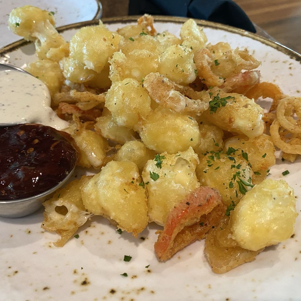 Henry's Tavern - Cheese curds - Breakfast & Brunch Near Me - Portland, Oregon Henry's Tavern - Cheese curds - Breakfast & Brunch Near Me - Portland, Oregon