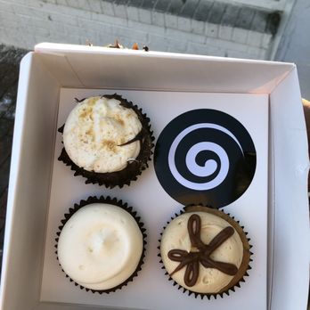 Georgetown Cupcake - Cupcakes Near Me - Washington, DC, District of Columbia
