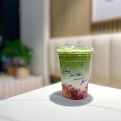 The Moon Coffee - Strawberry Matcha