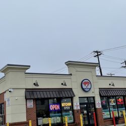 Gas & Go - Outside of the station