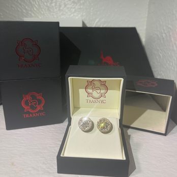TraxNYC - Stunning set of earrings - Jewelry Near Me - Manhattan, New York