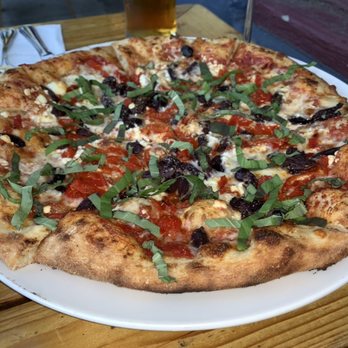 Double Mountain - Breweries Near Me - Hood River, Oregon