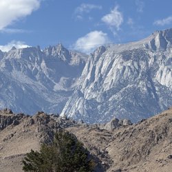 Quality Inn Lone Pine Near Mount Whitney - Mount Whitney from the hotel
