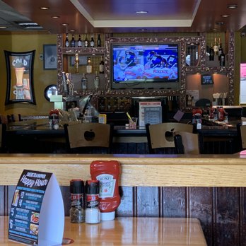 Applebee's Grill + Bar - open bar and tables at Applebee's Stafford, VA - American Near Me - Stafford, Virginia