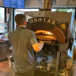 Oshia’s - Pizza Oven