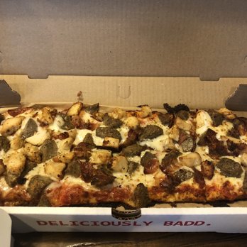 baddpizza - South Riding - Chicken meat balls and bacon - Pizza Near Me - South Riding, Virginia