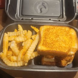 Kickin chicken sandwich Kickin chicken sandwich