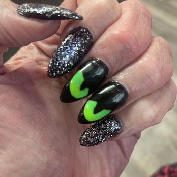 BK Nails and Spa - Cat eye nails - Nail Salons Near Me - Nashville, Tennessee BK Nails and Spa - Cat eye nails - Nail Salons Near Me - Nashville, Tennessee
