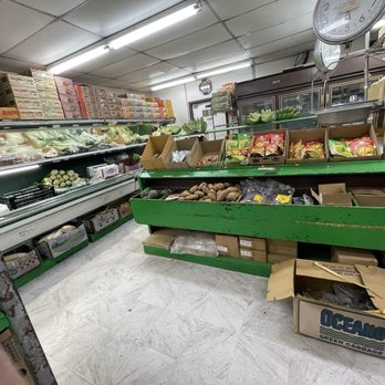 Bangluck Market - Some produce. - International Grocery Near Me - Los Angeles, California