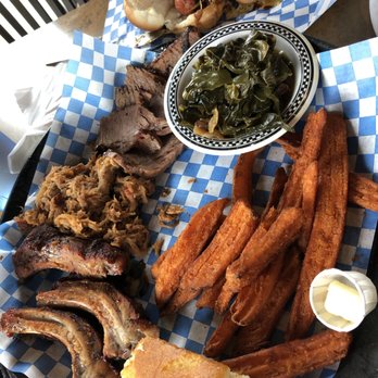Hog Wild BBQ - Combo platter - Barbeque Near Me - Happy Valley, Oregon
