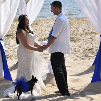Sparkle Bark - No wedding is complete without your Maid of Honor! - Pet Groomers Near Me - Castle Rock, Colorado