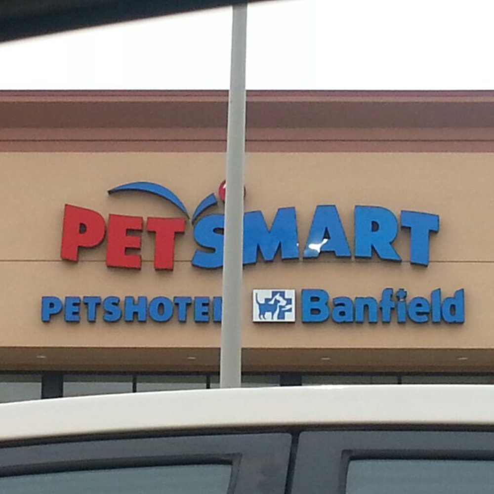 PetSmart - Pet Groomers Near Me - Kansas City, Missouri