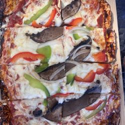 3 P's In A Vine - Veggie pizza