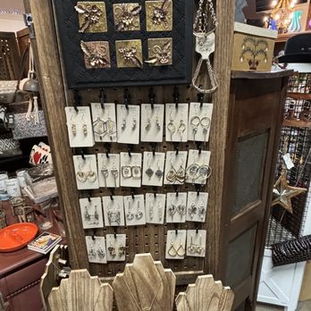 Park Hill Treasures - Jewelry - Antiques Near Me - Denver, Colorado Park Hill Treasures - Jewelry - Antiques Near Me - Denver, Colorado