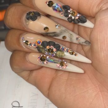 Gold Room Nails - Nail Salons Near Me - New York, New York Gold Room Nails - Nail Salons Near Me - New York, New York