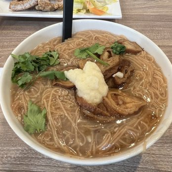 Dago Bento House - Weekday lunch special pork intestines vermicelli - Noodles Near Me - Chino Hills, California Dago Bento House - Weekday lunch special pork intestines vermicelli - Noodles Near Me - Chino Hills, California