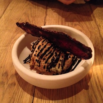 St. Anselm - Blue Cheese Ice Cream! - New American Near Me - Brooklyn, New York
