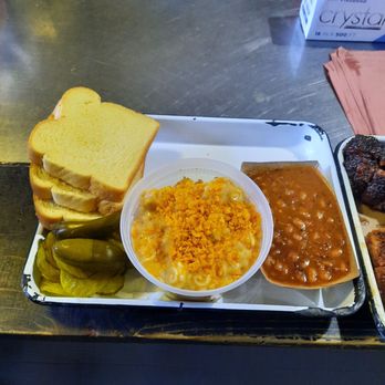 Burnt Bean- Seguin - Sides, Mac & cheese (more like cheese pasta), and beans - Barbeque Near Me - Seguin, Texas Burnt Bean- Seguin - Sides, Mac & cheese (more like cheese pasta), and beans - Barbeque Near Me - Seguin, Texas